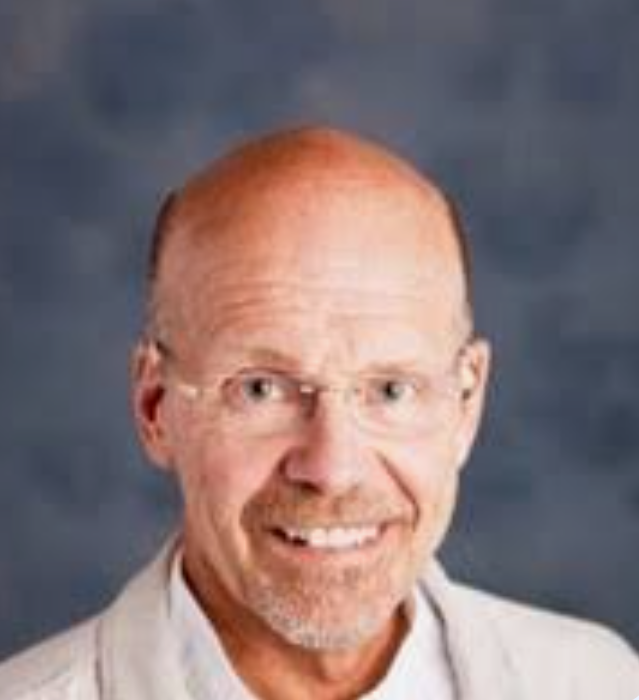 David Bong, reumatólogo y profesor asociado de Medicina
